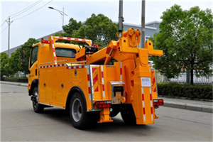 鹤岗高速路拖车费